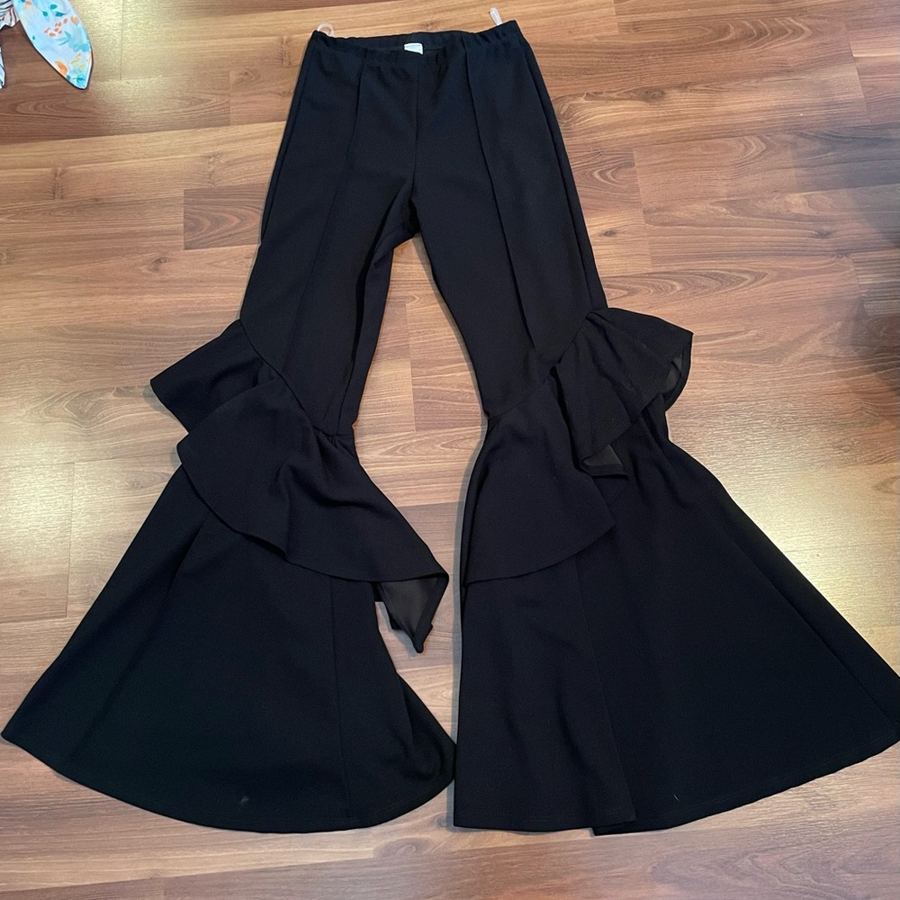 Black bell bottom pants